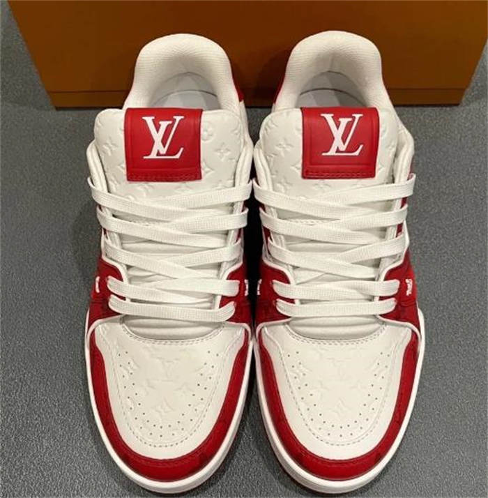 루이비통 LV 트레이너 스니커즈 1AANFH photo review