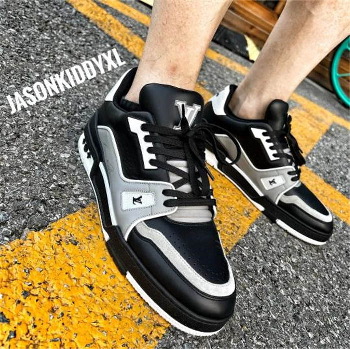 루이비통 LV 트레이너 스니커즈 1AAHS2 photo review