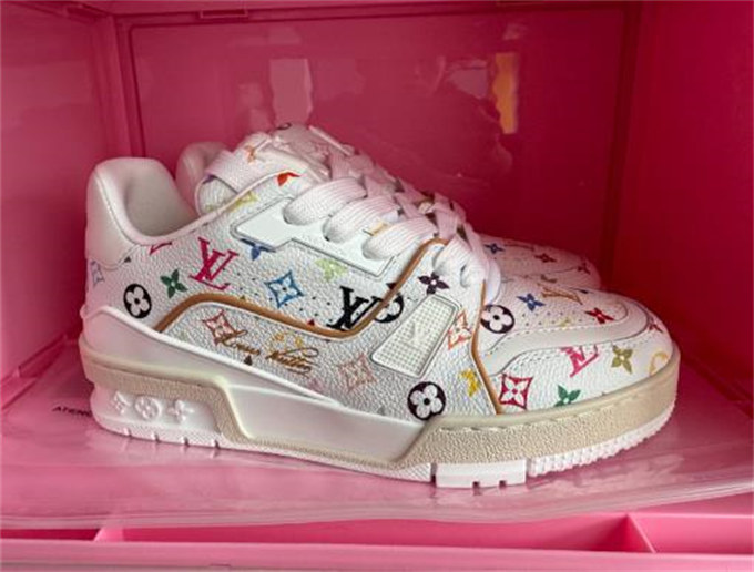 루이비통 x 무라카미 타카시 LV 트레이너 스니커즈 멀티컬러 화이트 1AHEKG photo review